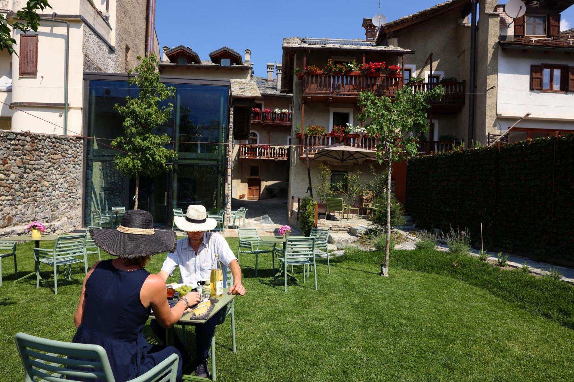 Hotel Relais Bondaz Aosta Exterior foto